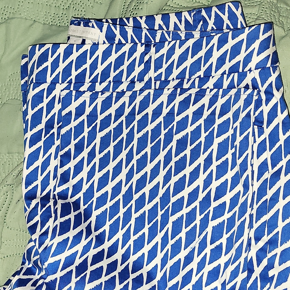 NY&Co Cropped Pants - Picture 7 of 8